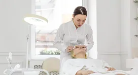 Diploma in Beauty Therapy and Salon Management QLS Level 4